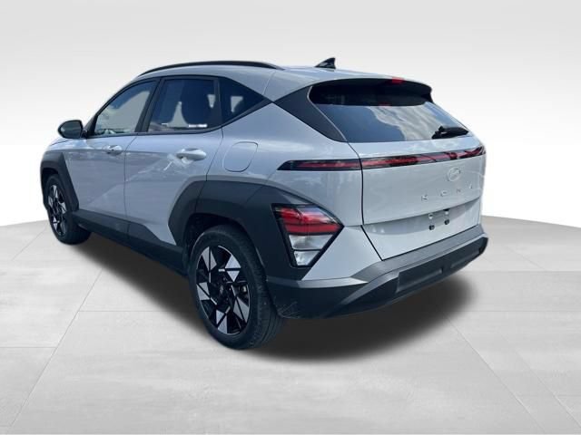 Used 2025 Hyundai Kona SEL FWD image 5