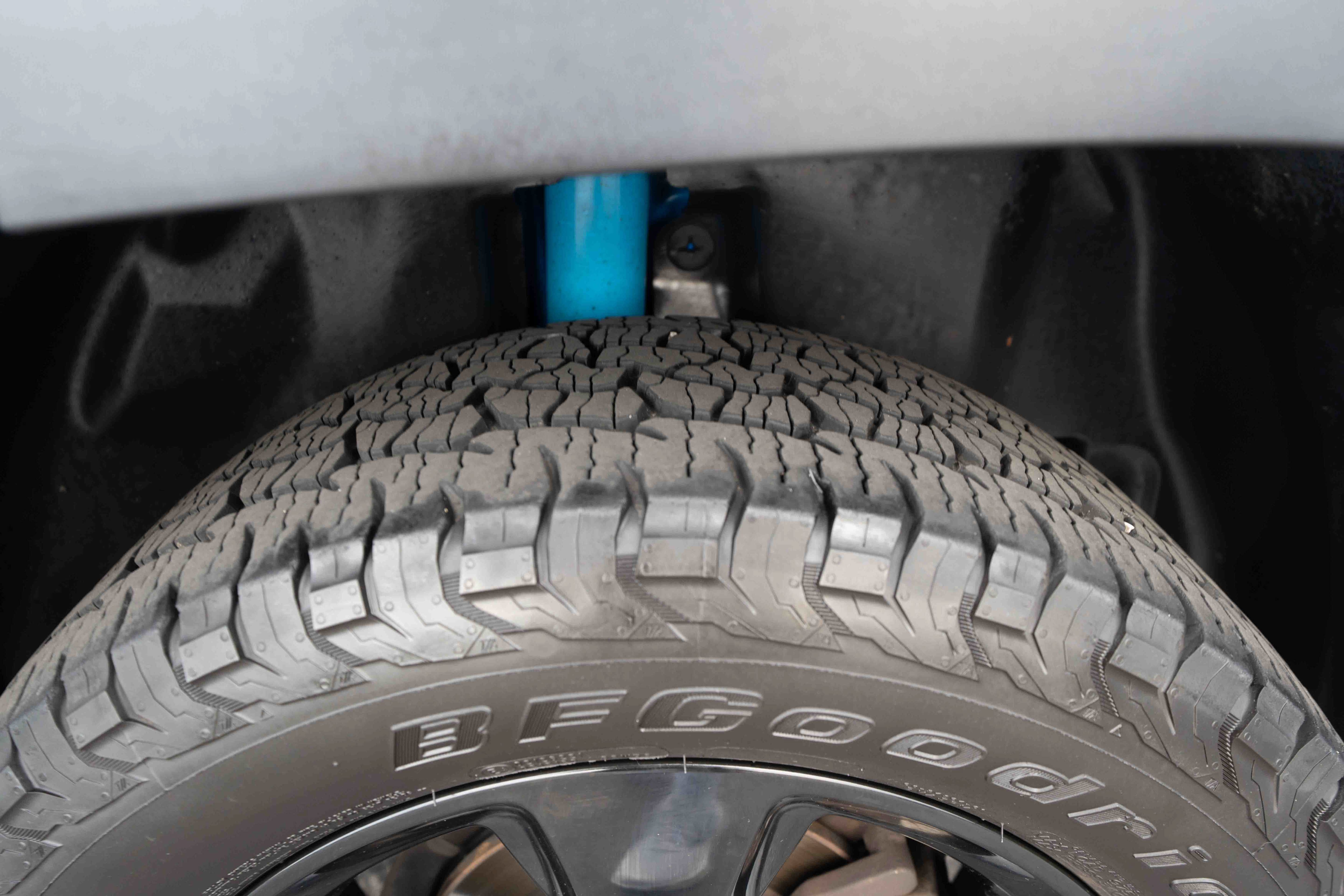 Used 2017 Jeep Cherokee Sport w/ Cold Weather Group FWD image 30