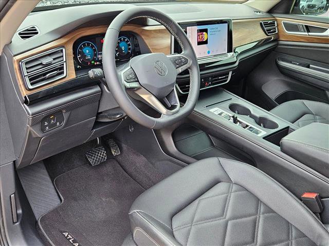 Used 2024 Volkswagen Atlas SE FWD image 10