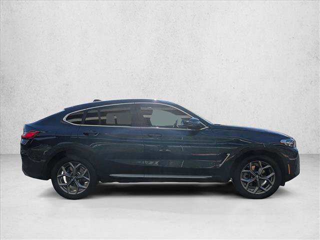 Used 2024 BMW X4 xDrive30i w/ Premium Package image 4