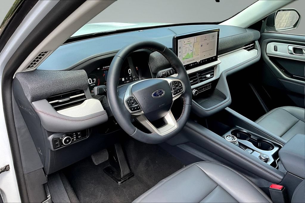 New 2026 Ford Explorer Active w/ Active Comfort Package AWD/4WD image 7