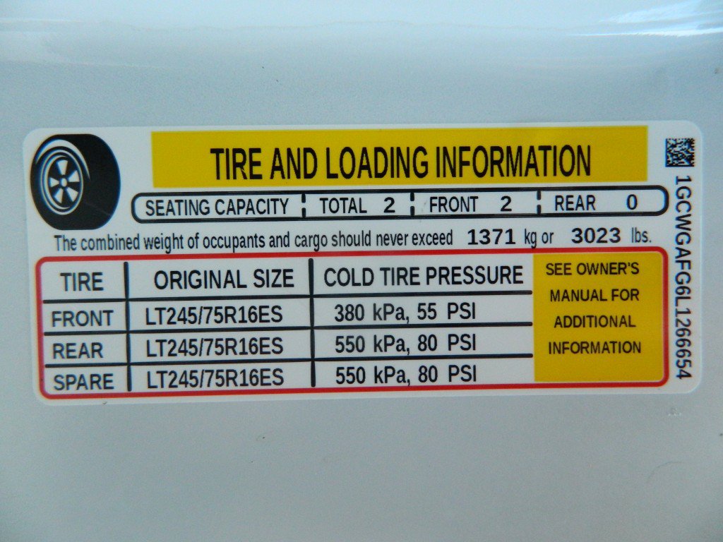 Used 2020 Chevrolet Express 2500 w/ Safety Package RWD image 21