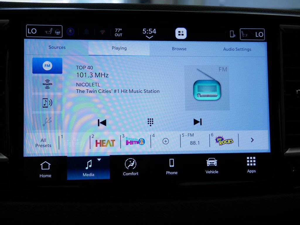 New 2026 Chrysler Voyager LX FWD image 24