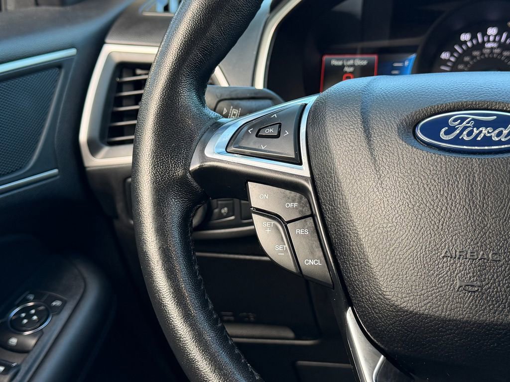 Used 2021 Ford Edge SEL w/ Convenience Package AWD/4WD image 30