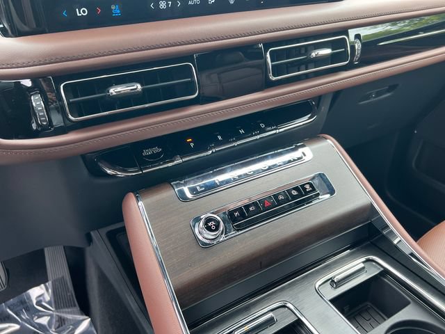 New 2026 Lincoln Aviator Reserve w/ Illumination Package RWD image 30