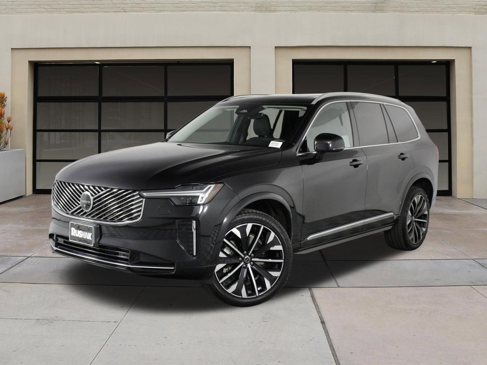 Certified 2026 Volvo XC90 B5 Plus image 3