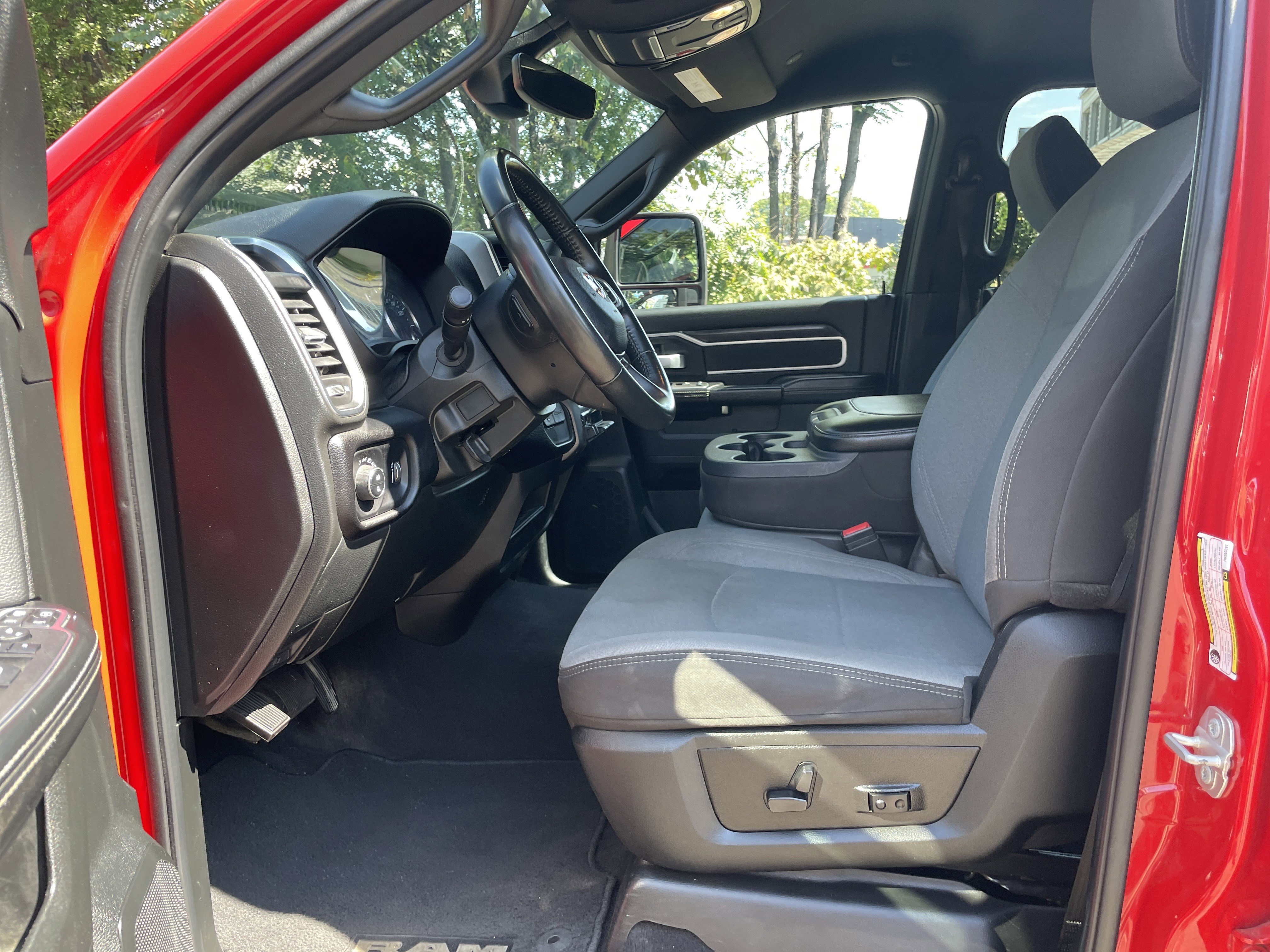 Certified 2024 RAM 3500 Big Horn image 34