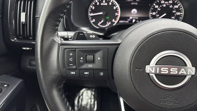 Used 2024 Nissan Pathfinder SV image 21