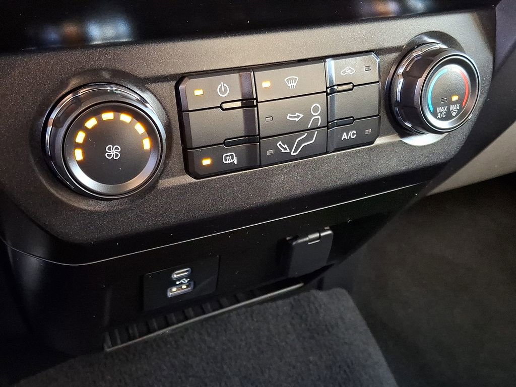 Certified 2020 Ford F250 XLT w/ XLT Value Package image 14