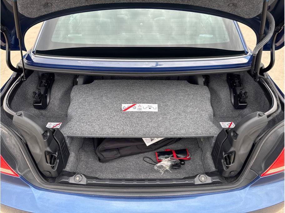 Used 2007 BMW 335i Convertible image 12