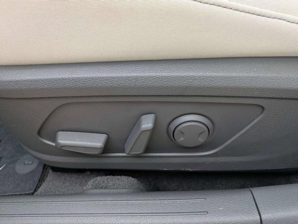 Certified 2024 Hyundai Sonata SEL FWD image 18