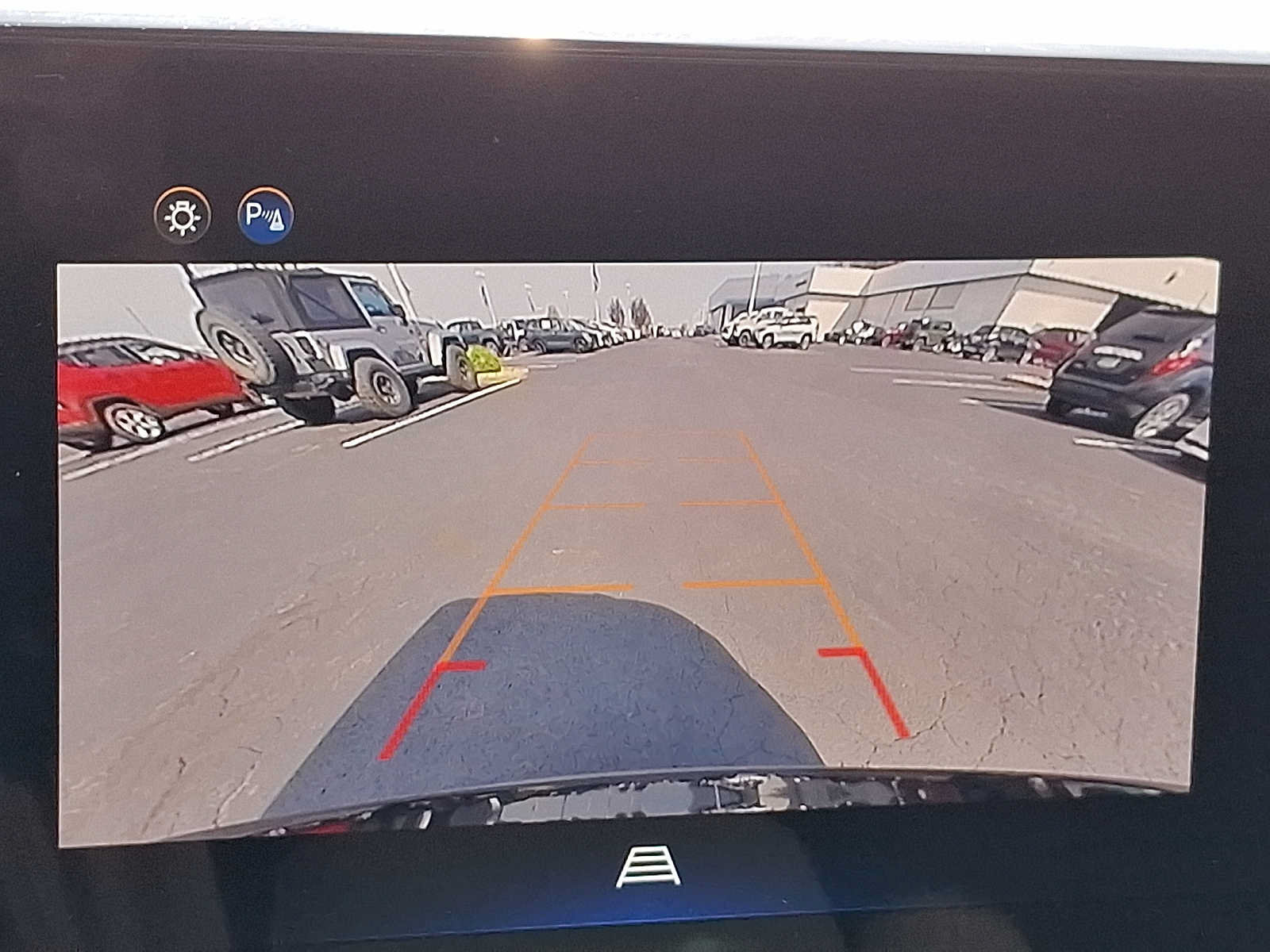 Used 2025 Chevrolet Equinox LT FWD image 16