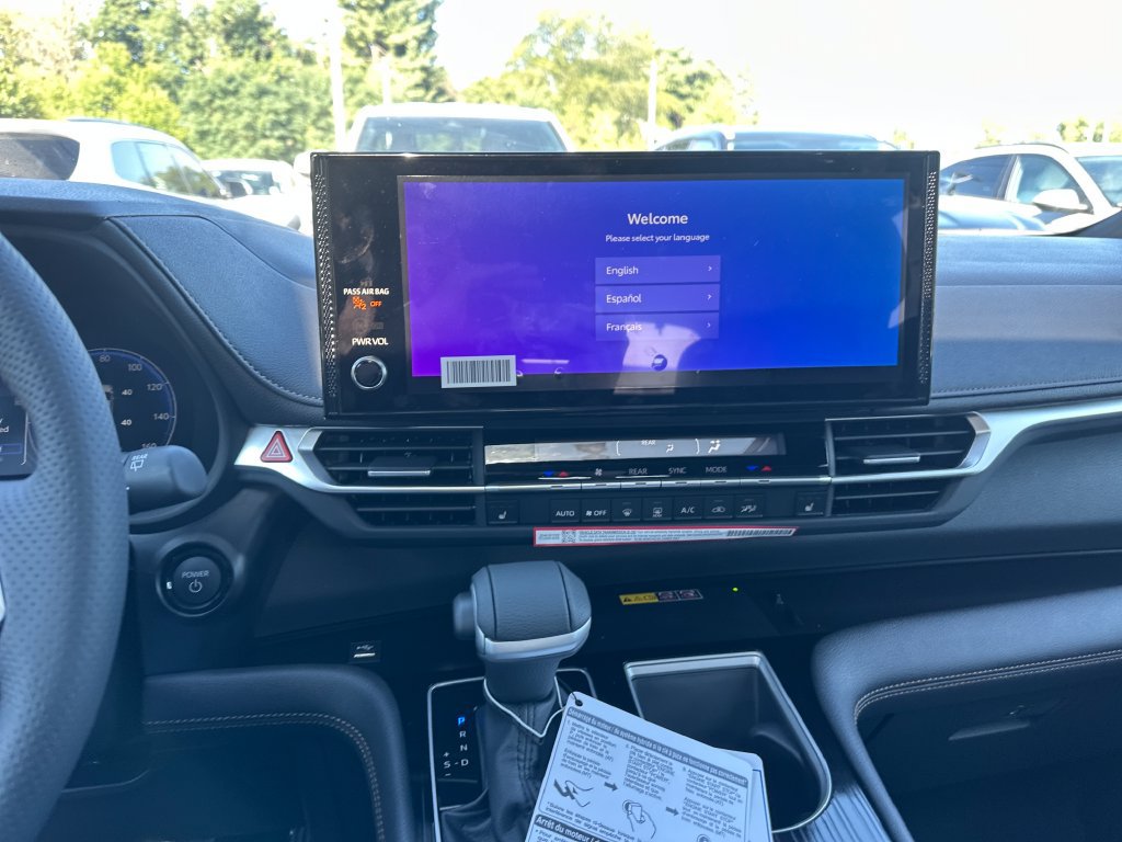 New 2026 Toyota Sienna XLE Woodland Edition AWD/4WD image 22