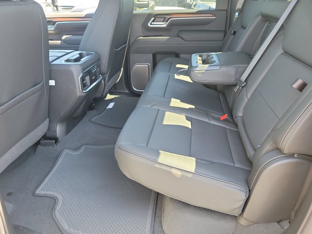 New 2026 GMC Sierra 2500 Denali w/ Denali Reserve Package AWD/4WD image 8