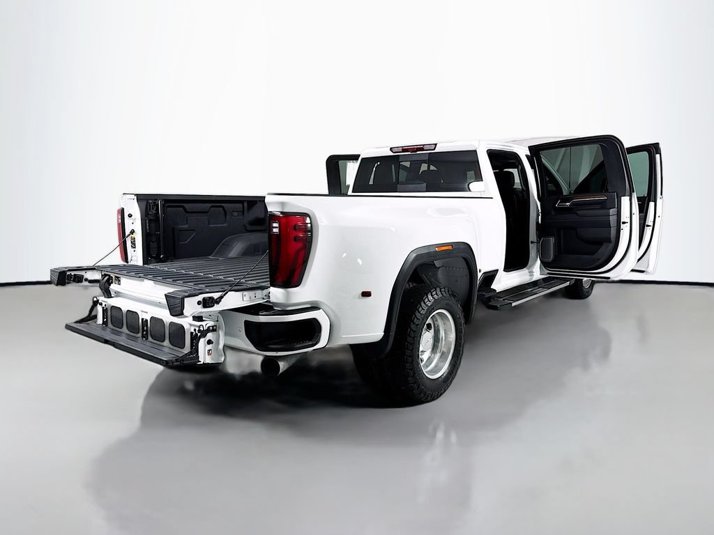 Used 2025 GMC Sierra 3500 Denali w/ Technology Package AWD/4WD image 26