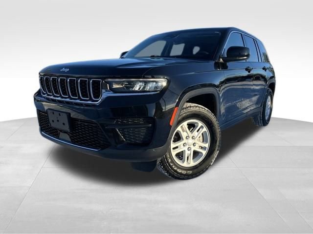 Used 2023 Jeep Grand Cherokee Laredo