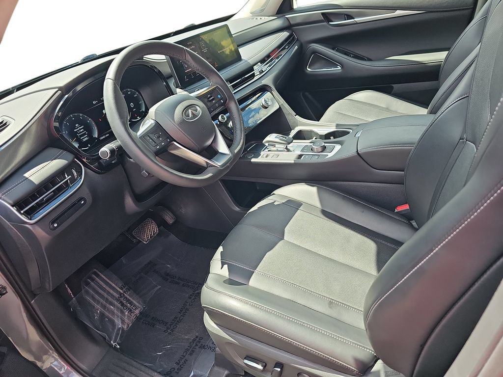 Used 2025 INFINITI QX60 Luxe AWD/4WD image 16