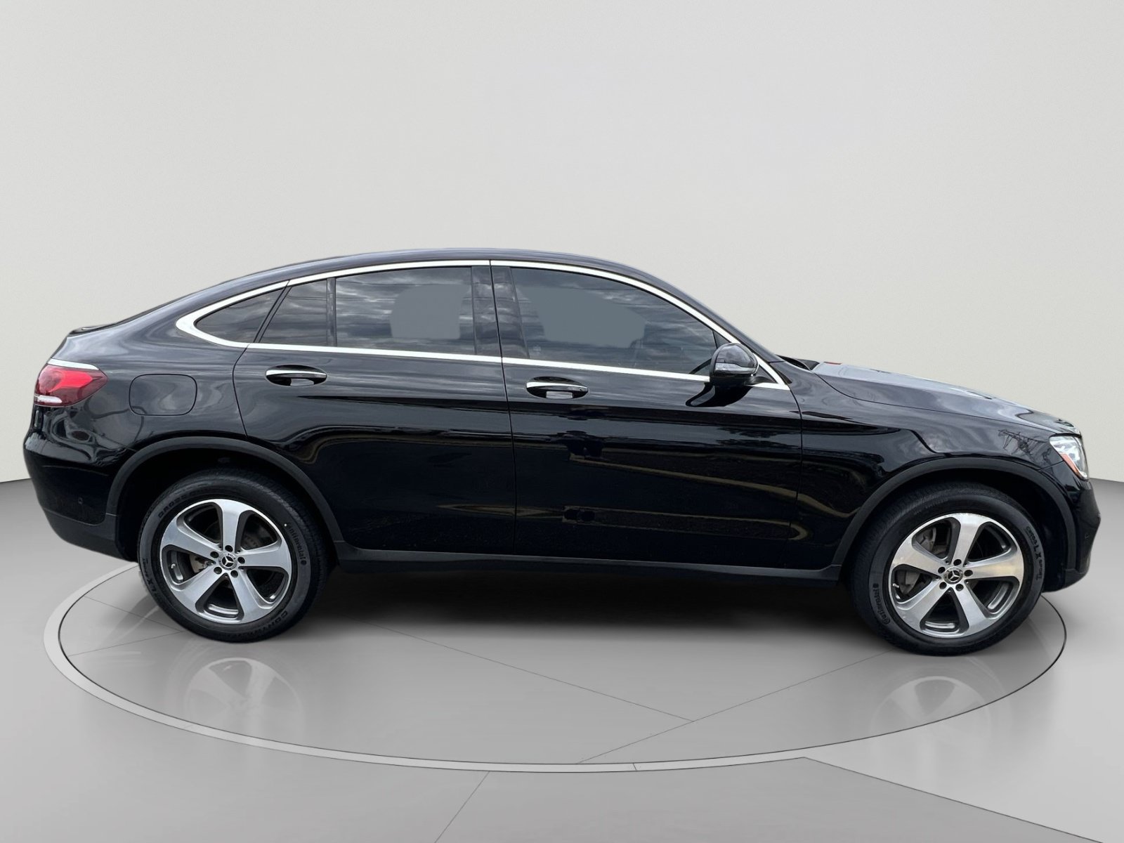 Used 2021 Mercedes-Benz GLC 300 4MATIC Coupe image 6