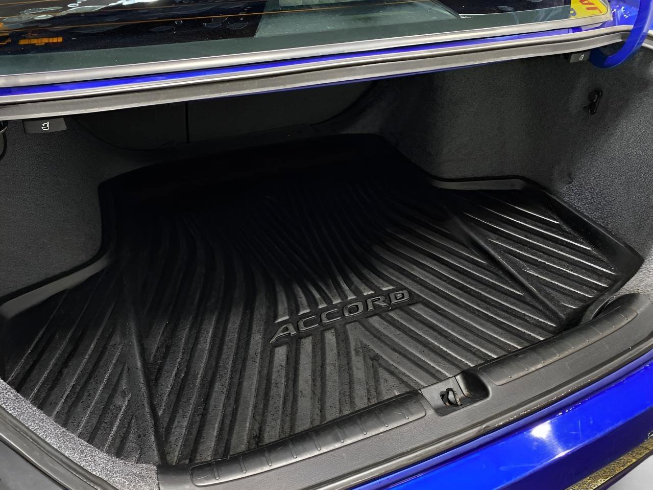 Used 2019 Honda Accord Sport image 18