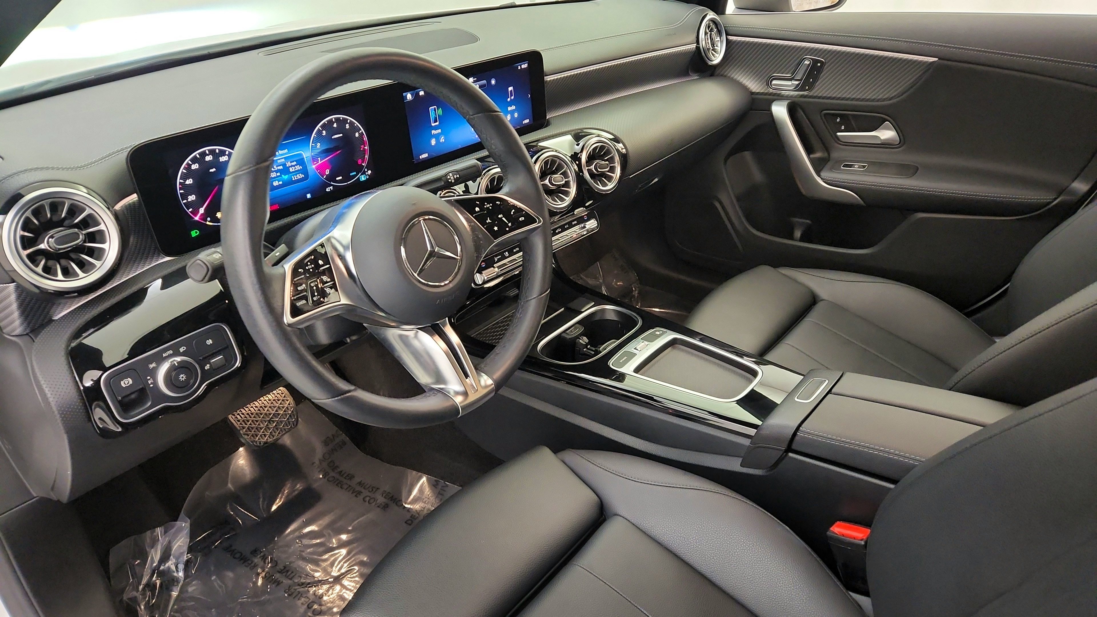 Used 2025 Mercedes-Benz CLA 250 image 19