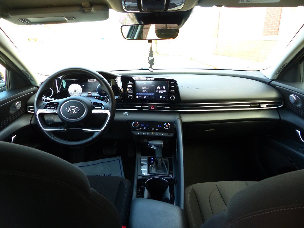 Used 2021 Hyundai Elantra SEL w/ Convenience Package image 39