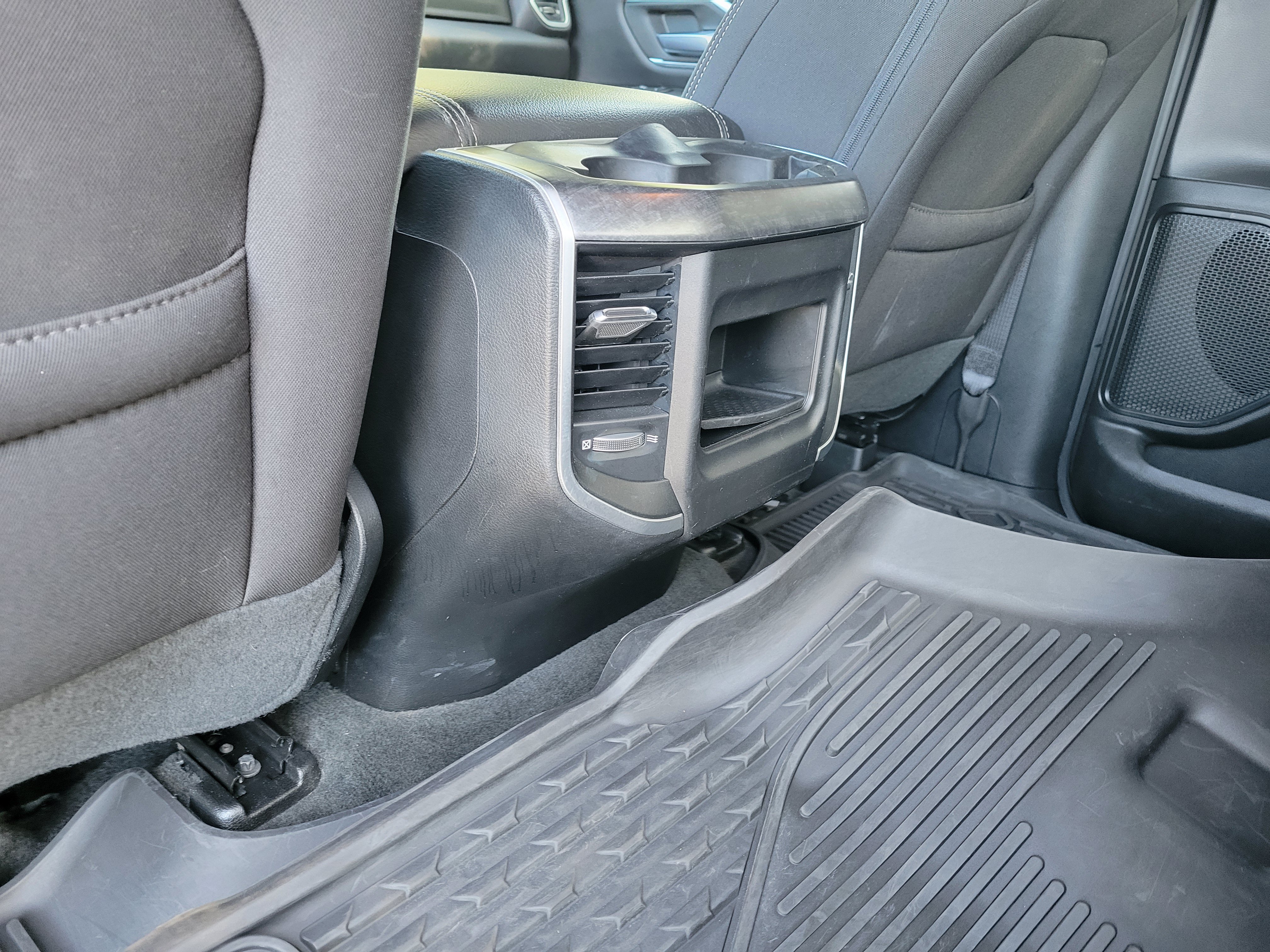 Used 2022 RAM 1500 Big Horn AWD/4WD image 40