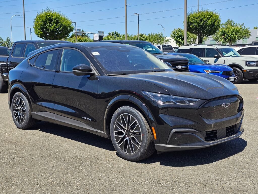 New 2026 Ford Mustang Mach-E Premium AWD/4WD image 3