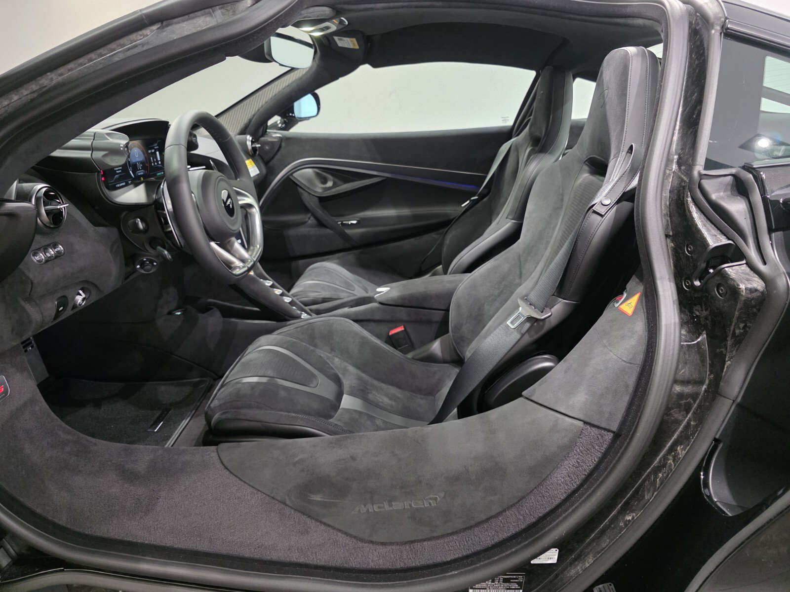 New 2026 McLaren 750S Coupe image 6
