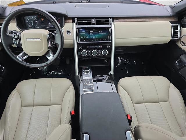Used 2019 Land Rover Discovery HSE image 9