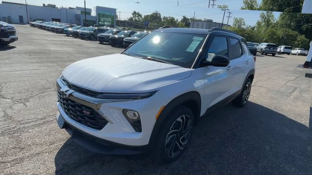 New 2026 Chevrolet TrailBlazer RS w/ Convenience Package AWD/4WD image 6