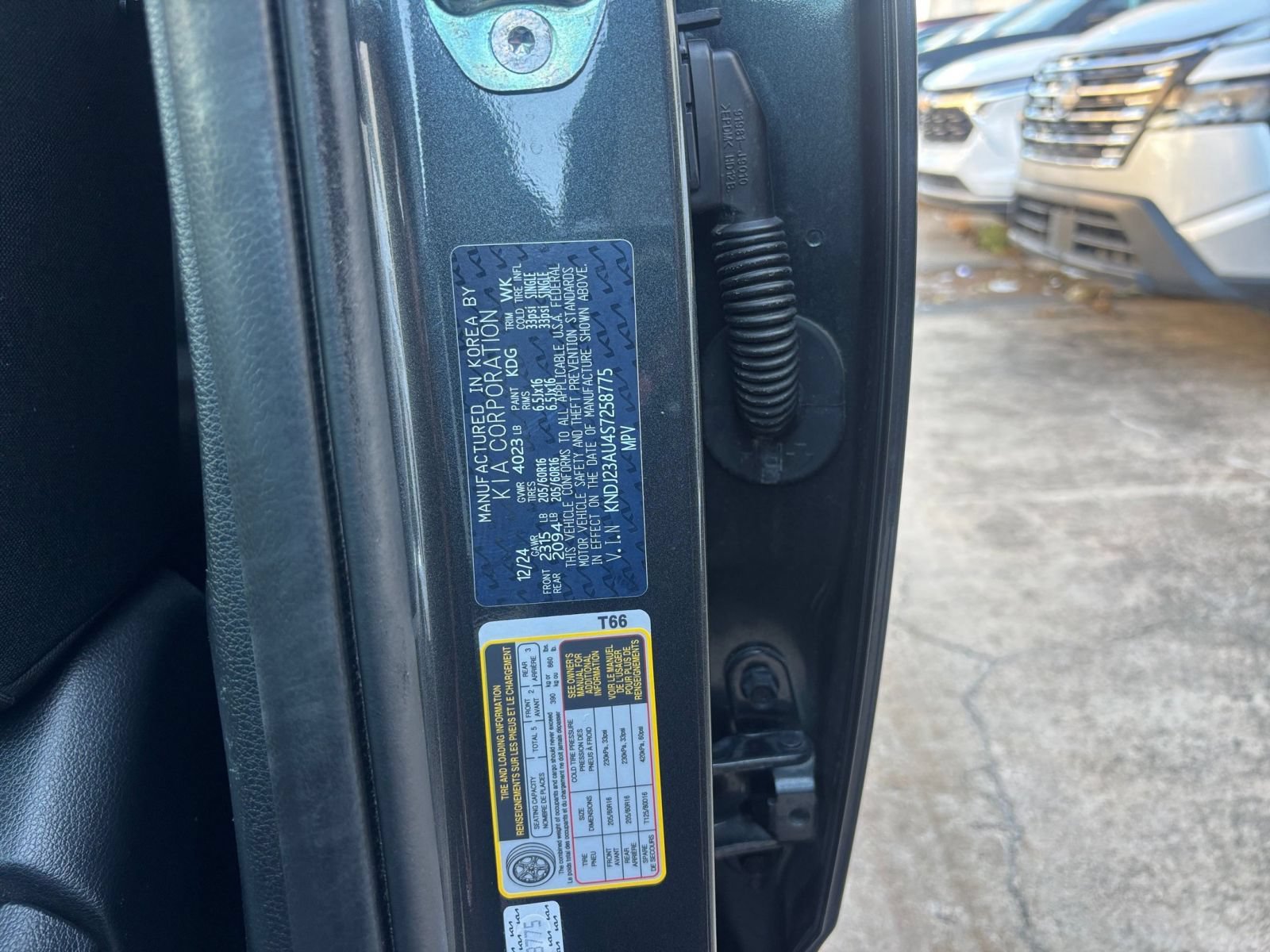Used 2025 Kia Soul LX w/ LX Technology Package FWD image 23