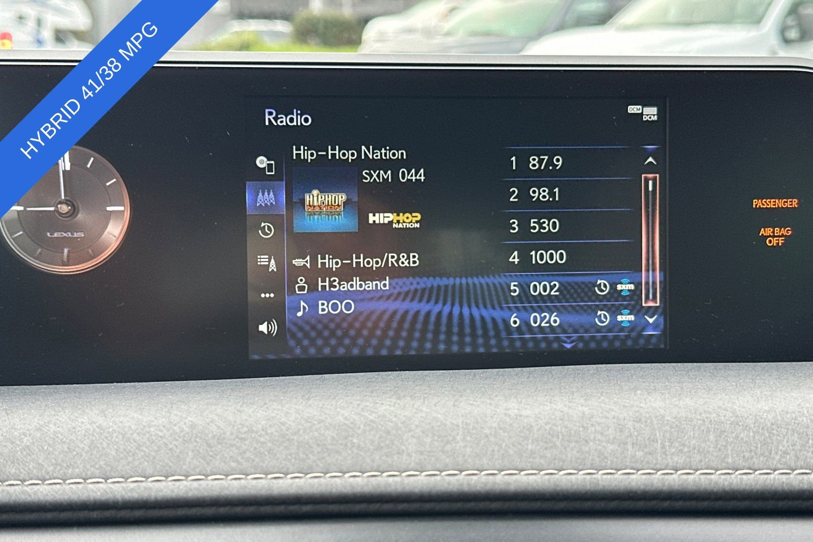 Used 2020 Lexus UX 250h w/ Premium Package image 18