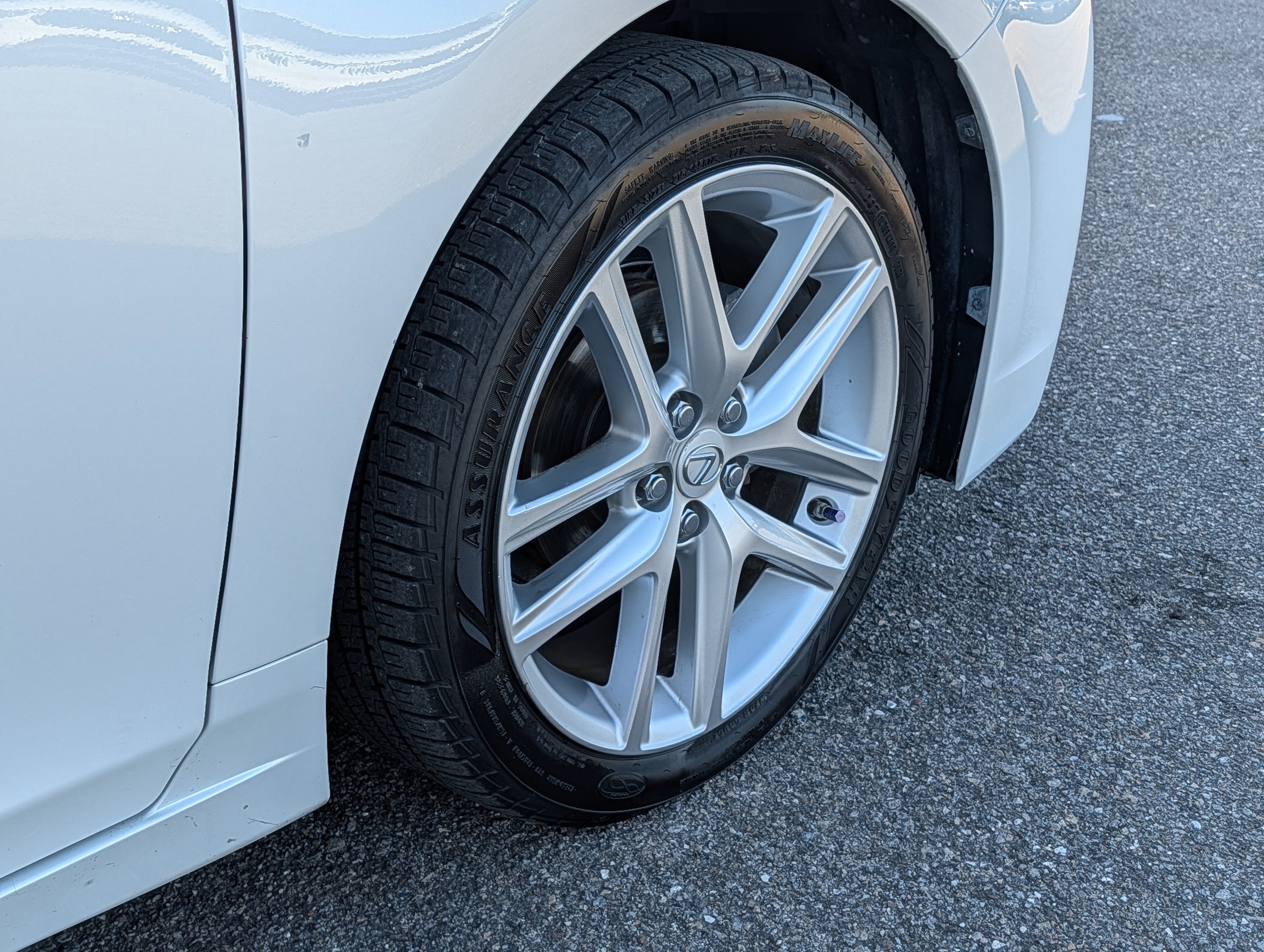 Used 2014 Lexus CT 200h FWD image 11
