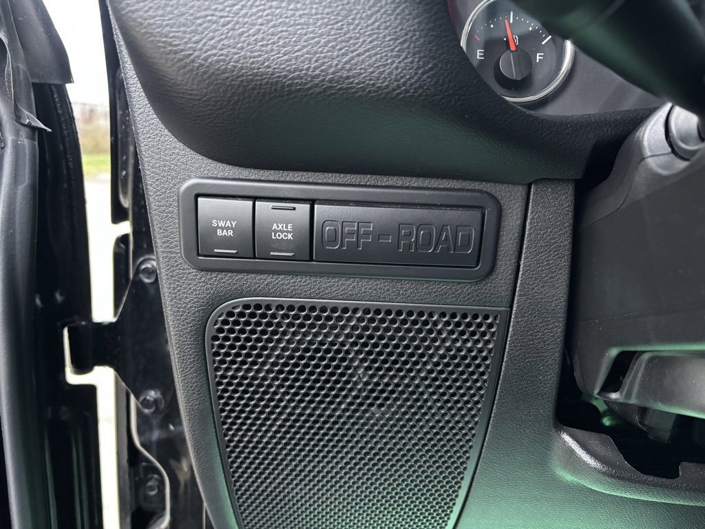 Used 2018 Jeep Wrangler Unlimited Rubicon w/ Cold Weather Group image 12