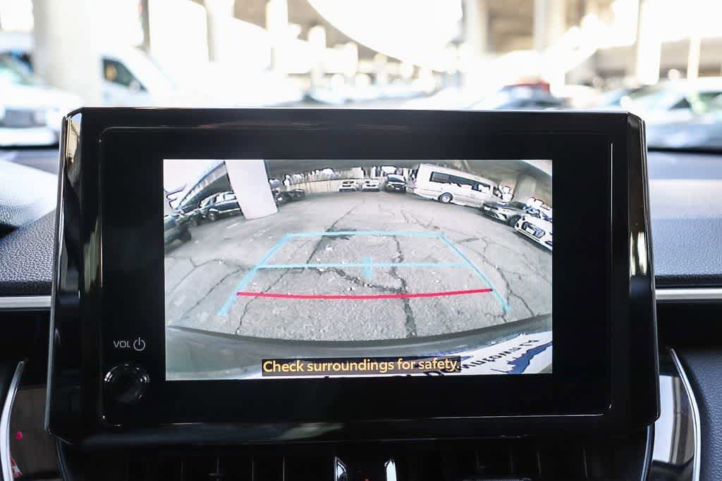 Used 2024 Toyota Corolla Cross LE w/ Moonroof Package image 26