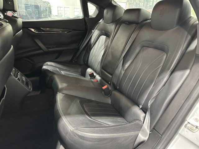 Used 2014 Maserati Quattroporte GTS RWD image 48