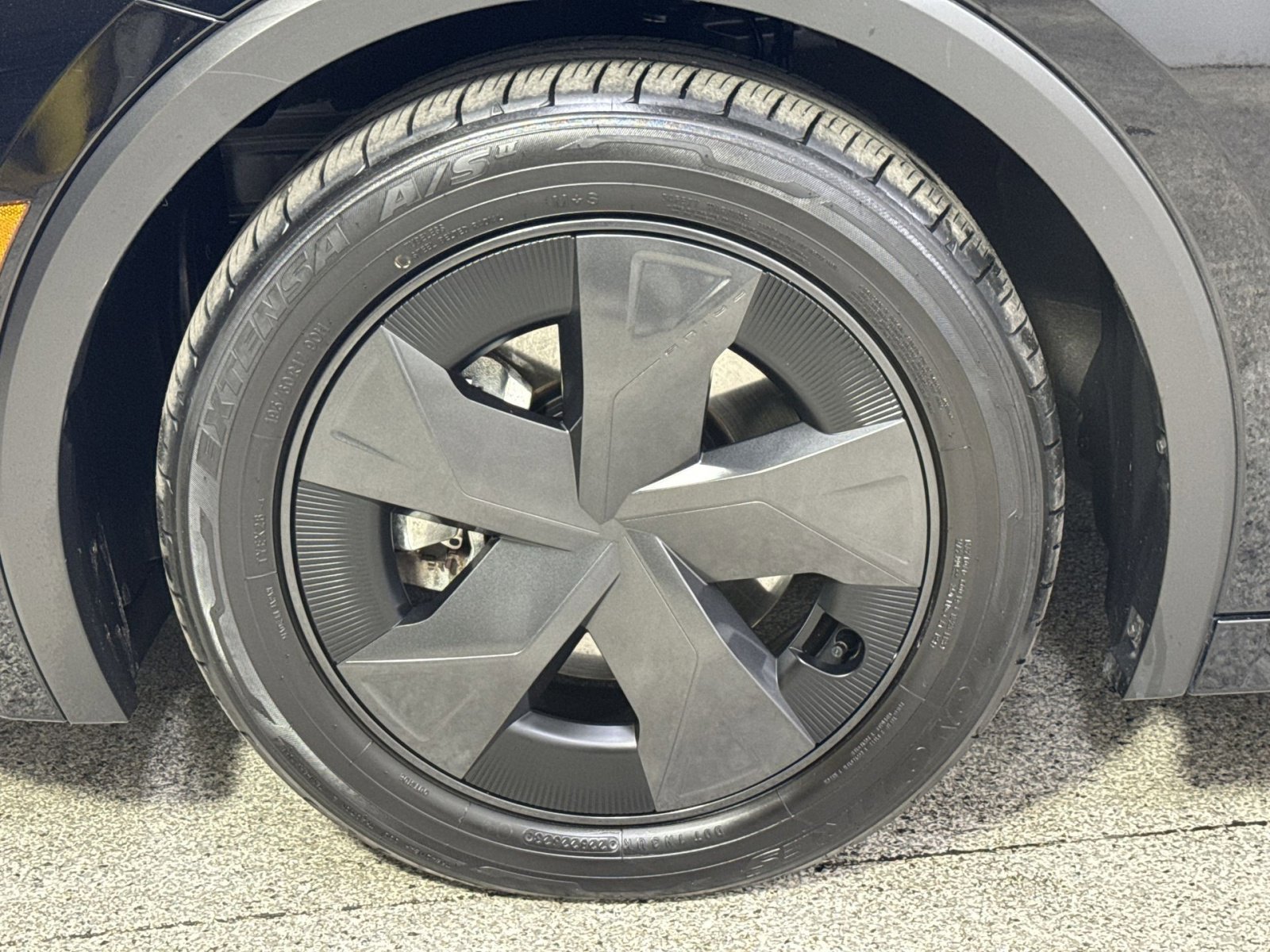 Used 2023 Toyota Prius Prime SE image 16