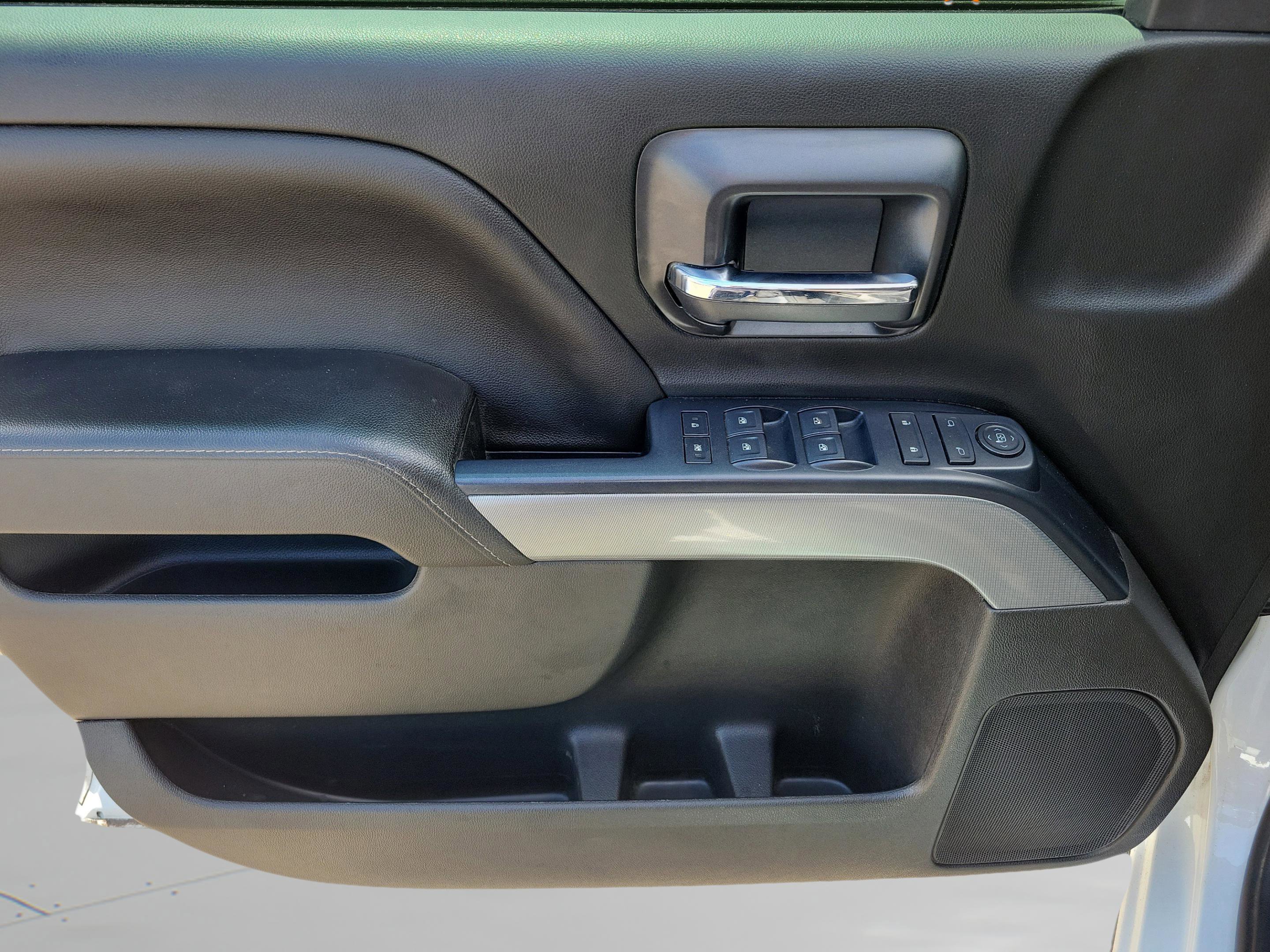 Used 2018 Chevrolet Silverado 1500 LT w/ All Star Edition image 23