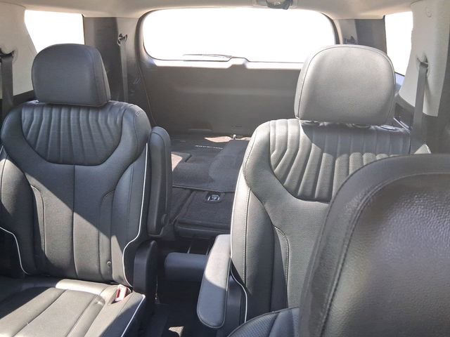 Used 2024 Hyundai Palisade Limited AWD/4WD image 16
