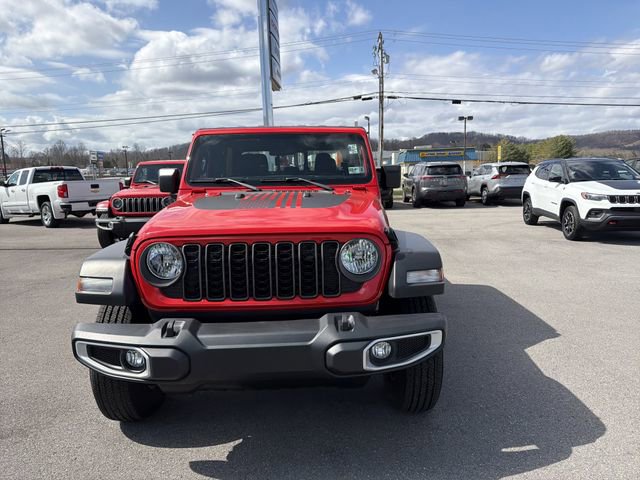 Used 2024 Jeep Gladiator Sport AWD/4WD image 2