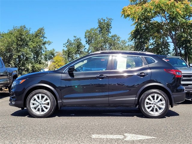 Used 2022 Nissan Rogue Sport SV image 9