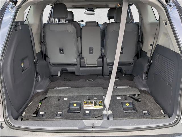 Used 2021 Toyota Sienna XLE image 6