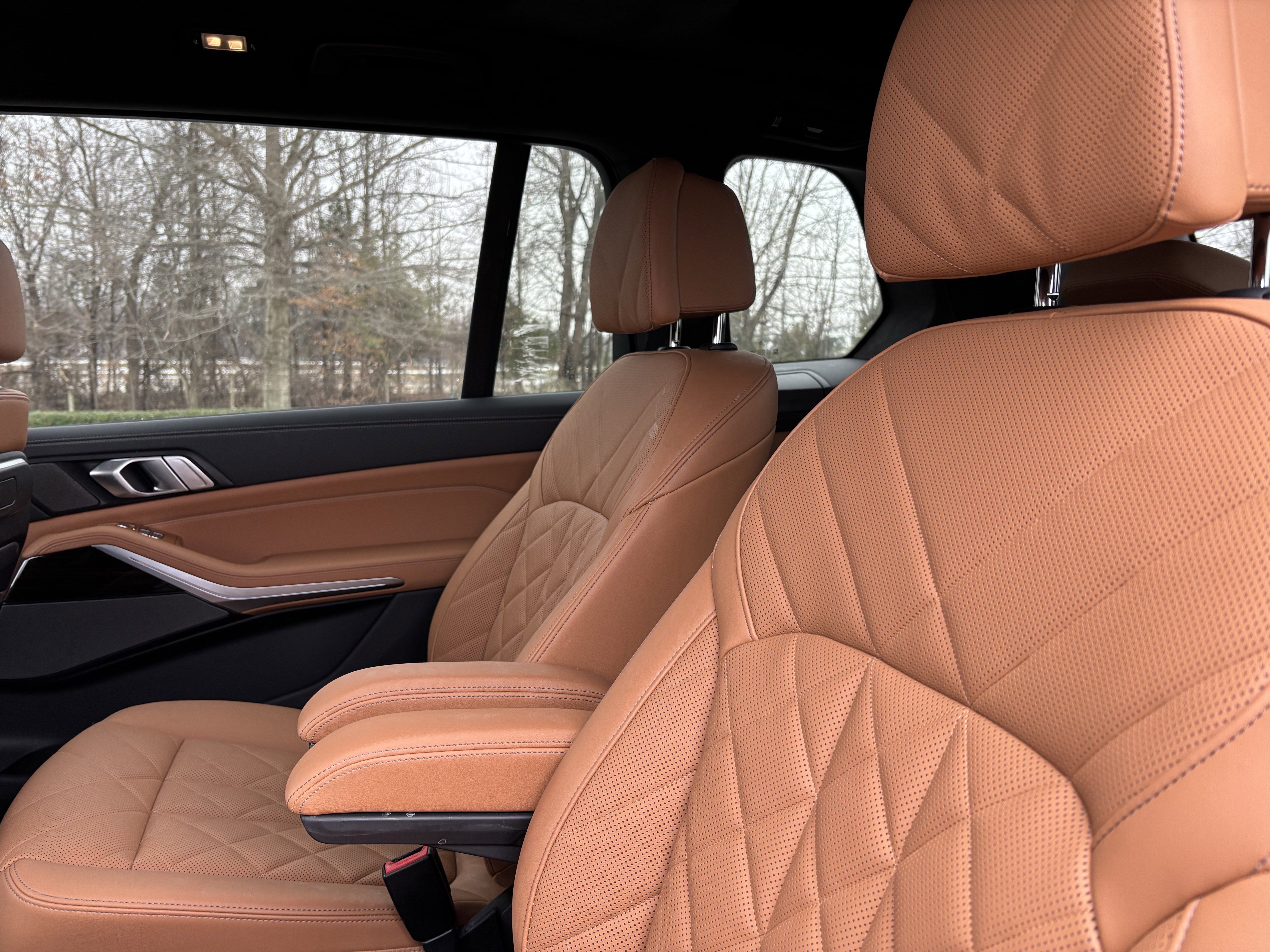 Certified 2024 BMW X7 xDrive40i w/ Executive Package image 33