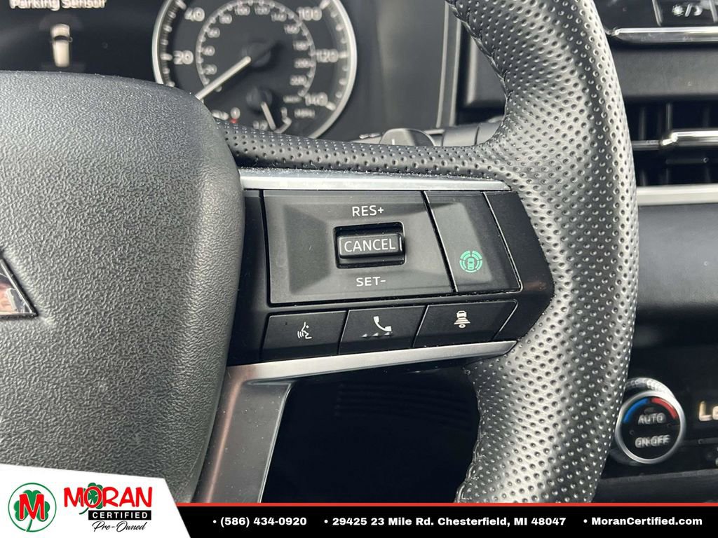 Used 2024 Mitsubishi Outlander FWD image 23