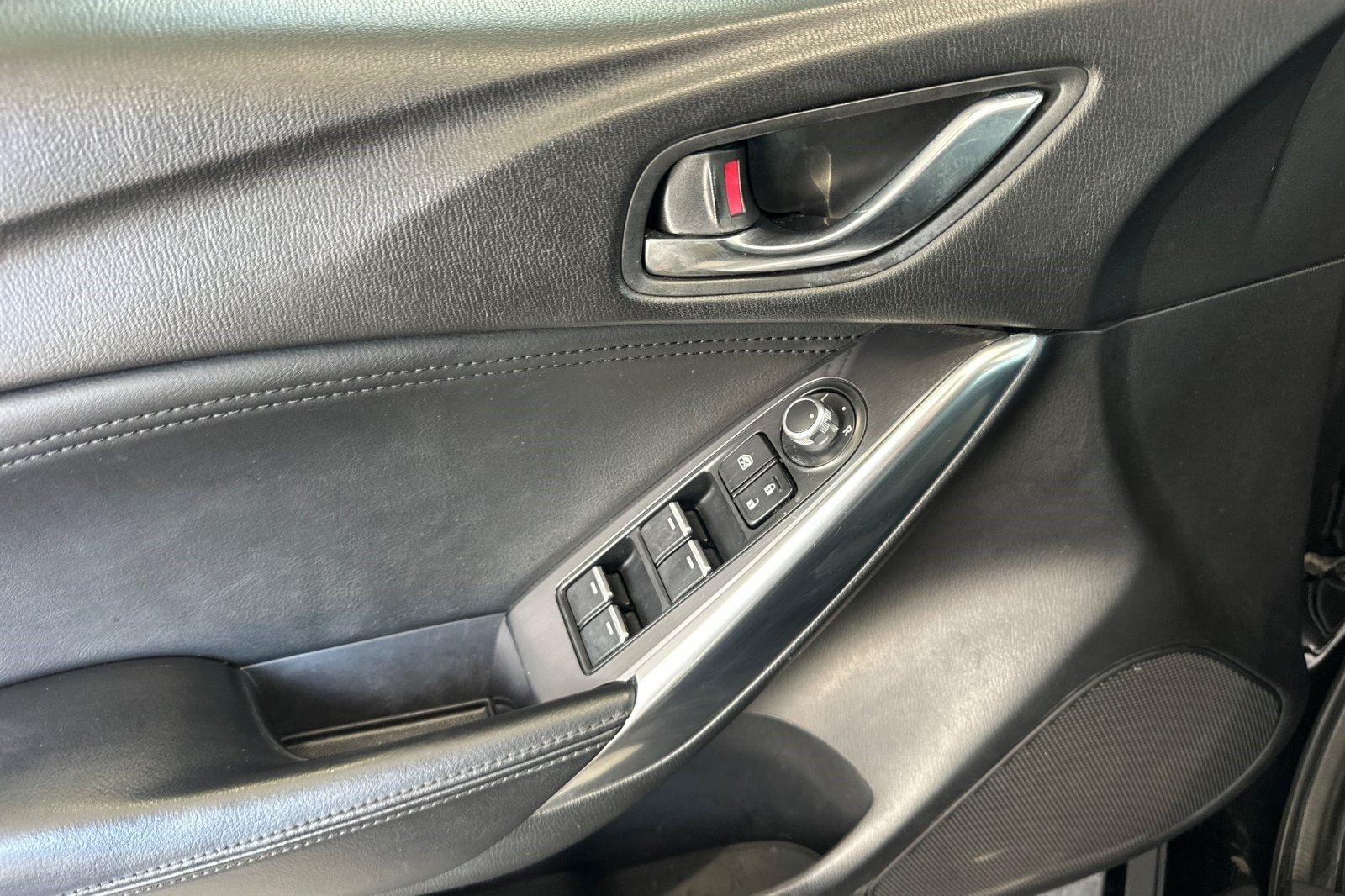 Used 2017 MAZDA MAZDA6 Touring FWD image 12