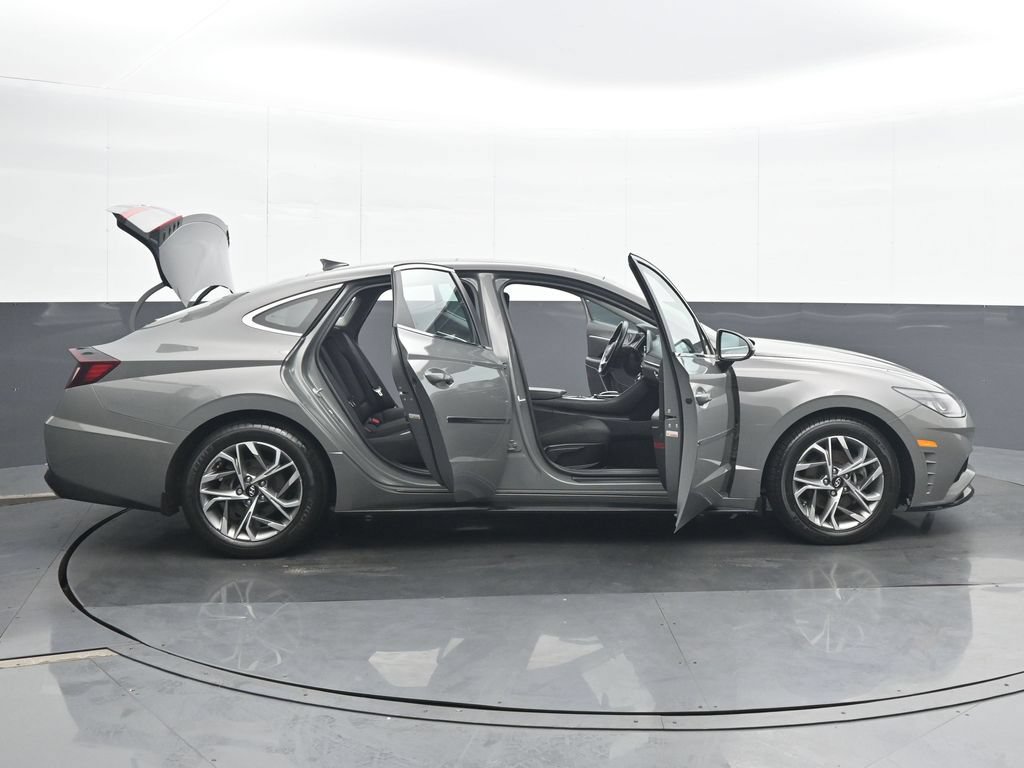Used 2022 Hyundai Sonata SEL w/ Convenience Package FWD image 35