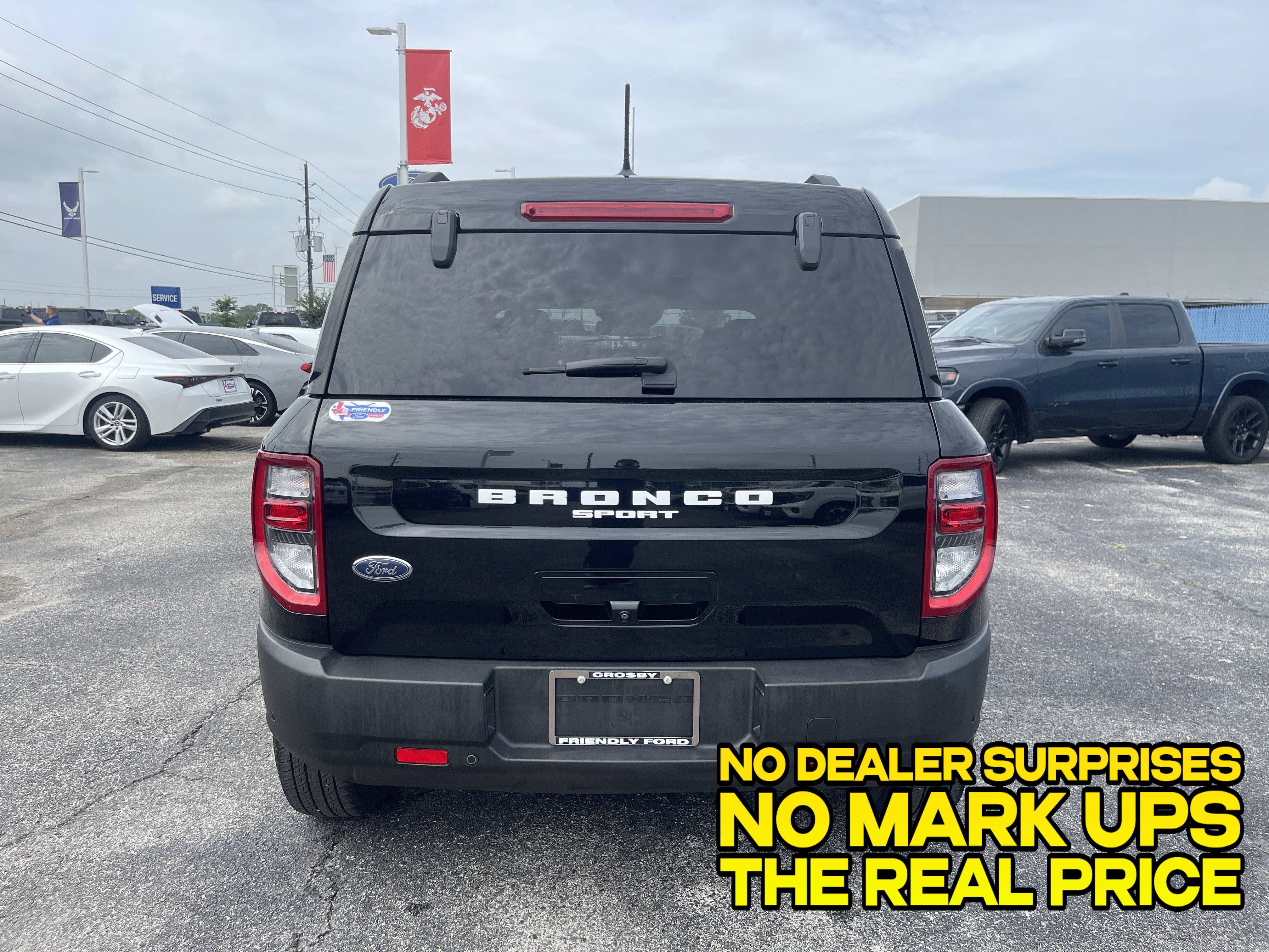 Used 2022 Ford Bronco Sport Outer Banks w/ Tech Package AWD/4WD image 3