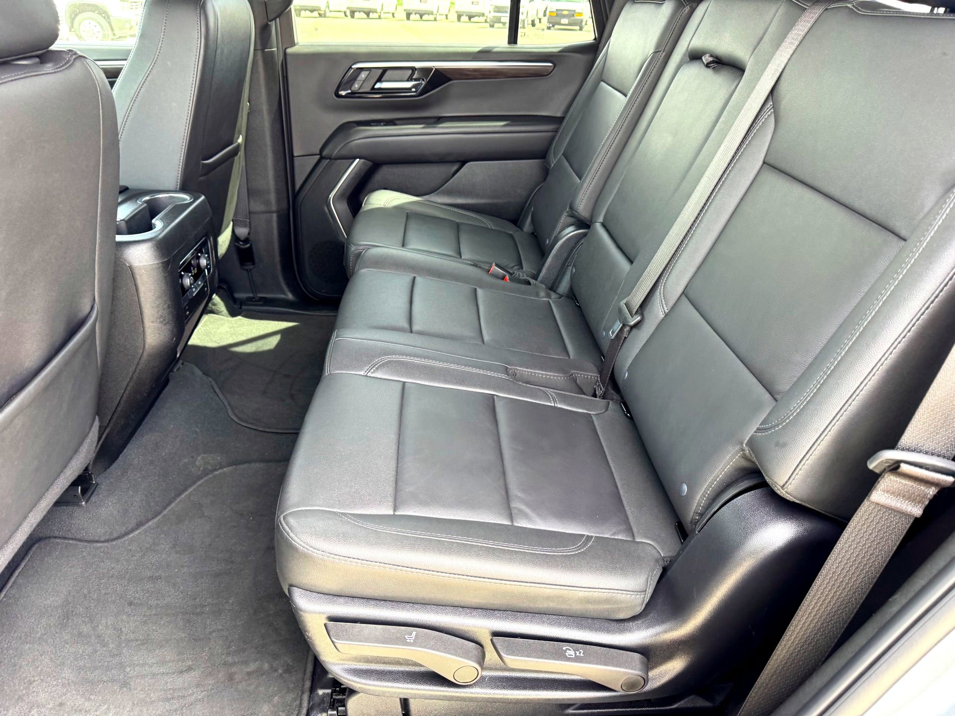 Used 2025 Chevrolet Tahoe Z71 image 19