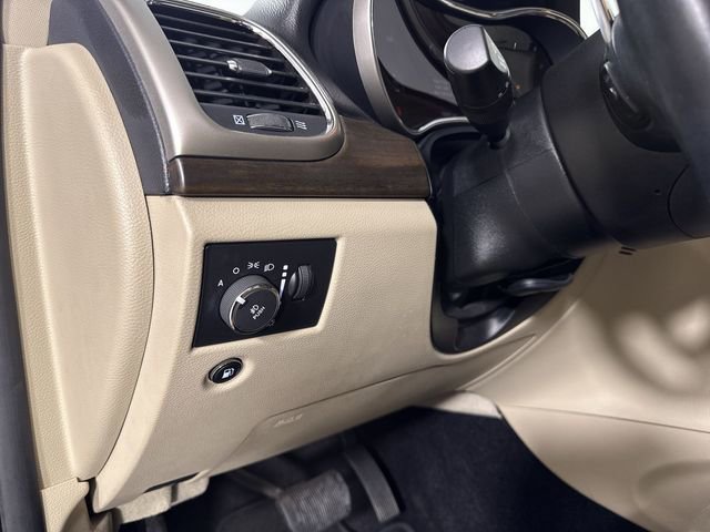 Used 2017 Jeep Grand Cherokee Laredo w/ Quick Order Package 2BE image 18