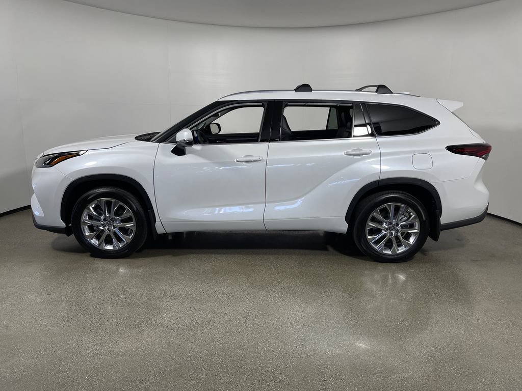New 2026 Toyota Highlander Limited AWD/4WD image 6
